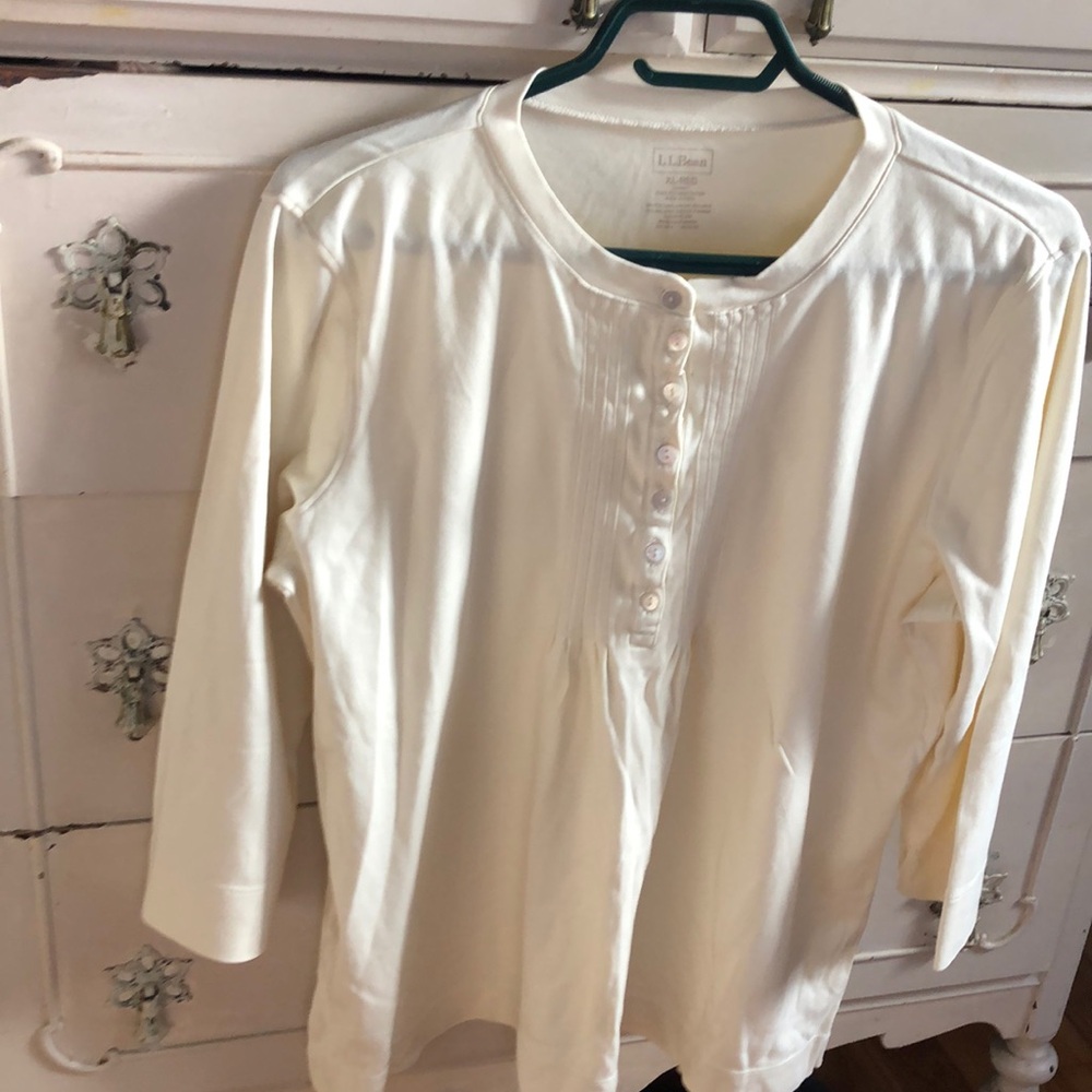 LLBean long sleeve top with mandarin collar buttons